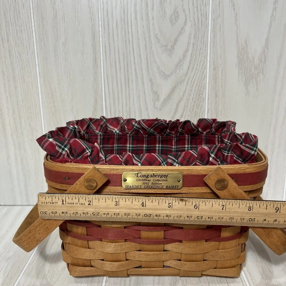 Longaberger Season's Greetings Christmas Basket red weave plaid Liner plastic